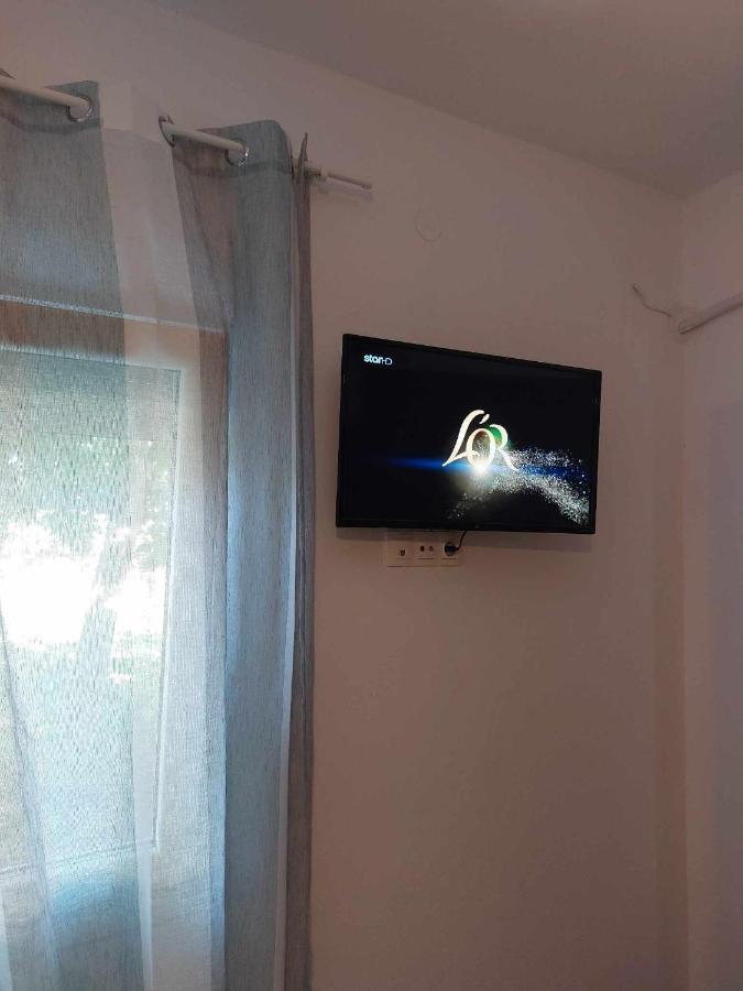 Studio Με Όλες Τις Ανέσεις Néo Petríci Kültér fotó